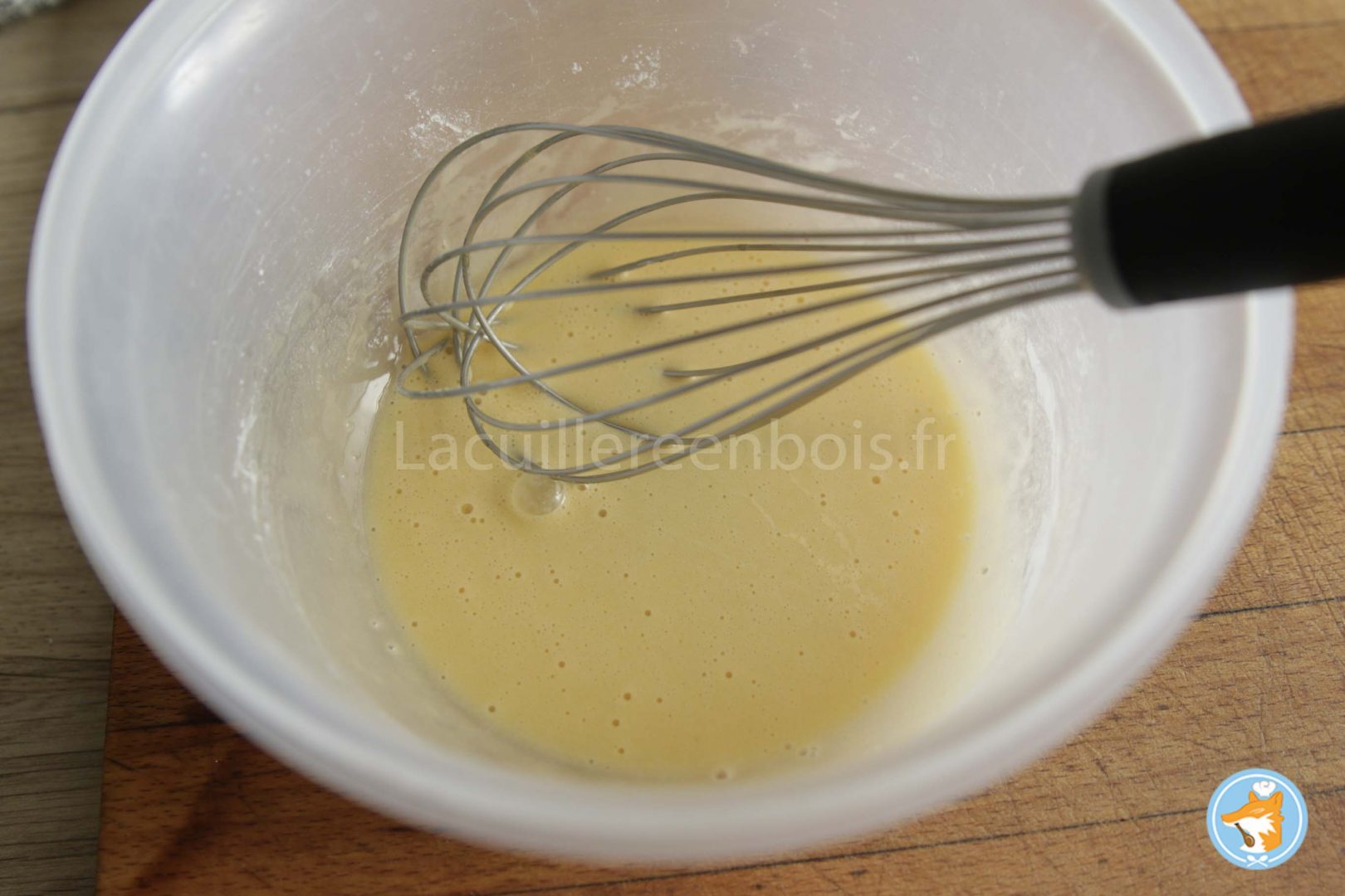crème pâtissière deuxième étape: ajouter l’œuf 