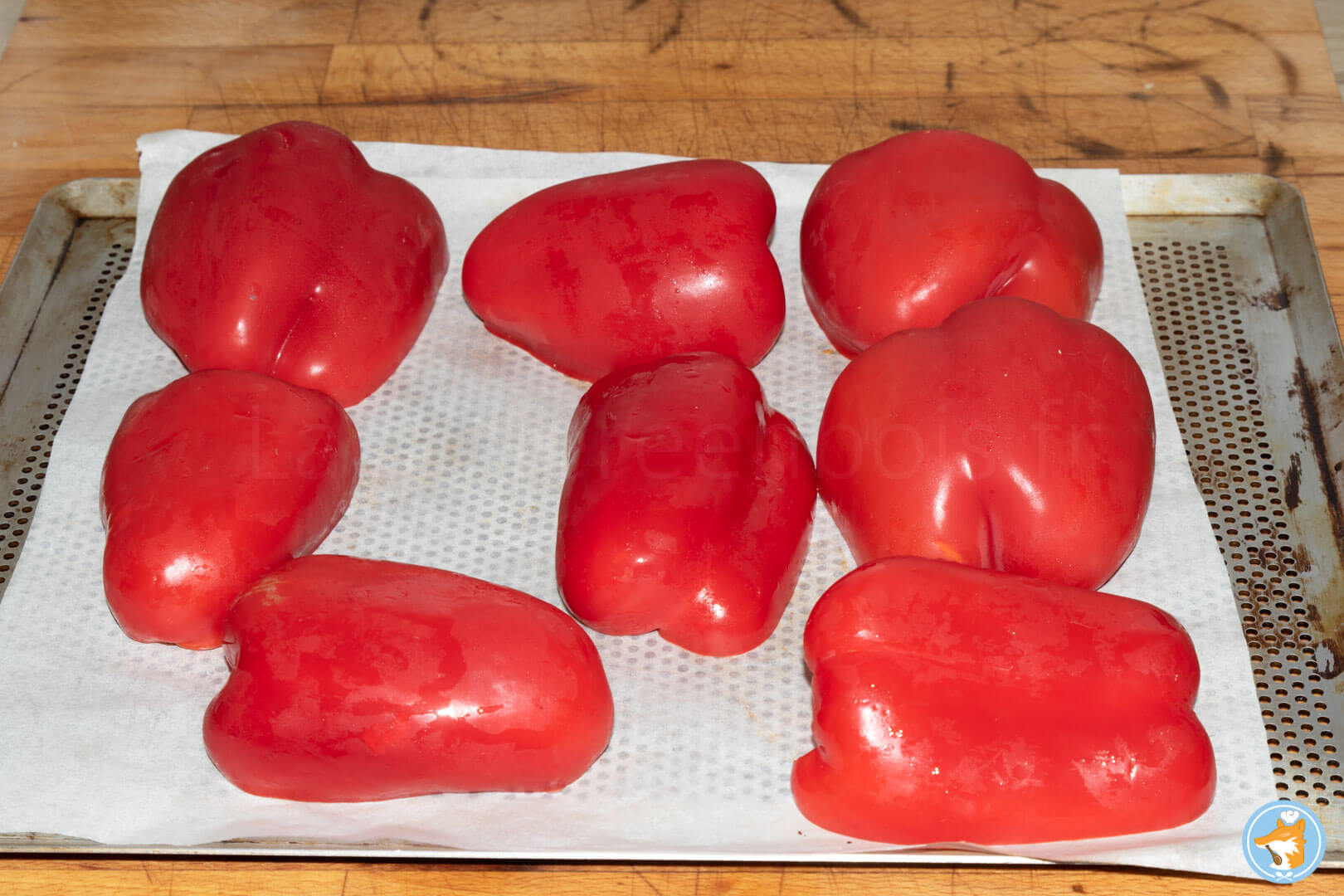 Recette pas-à-pas de Tchoutchouka marocaine aux poivrons, tomates, oignons et ail.