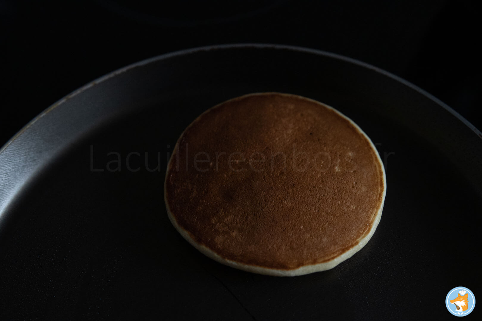 Méthode détaillée de délicieux pancakes fondants préparés rapidement
